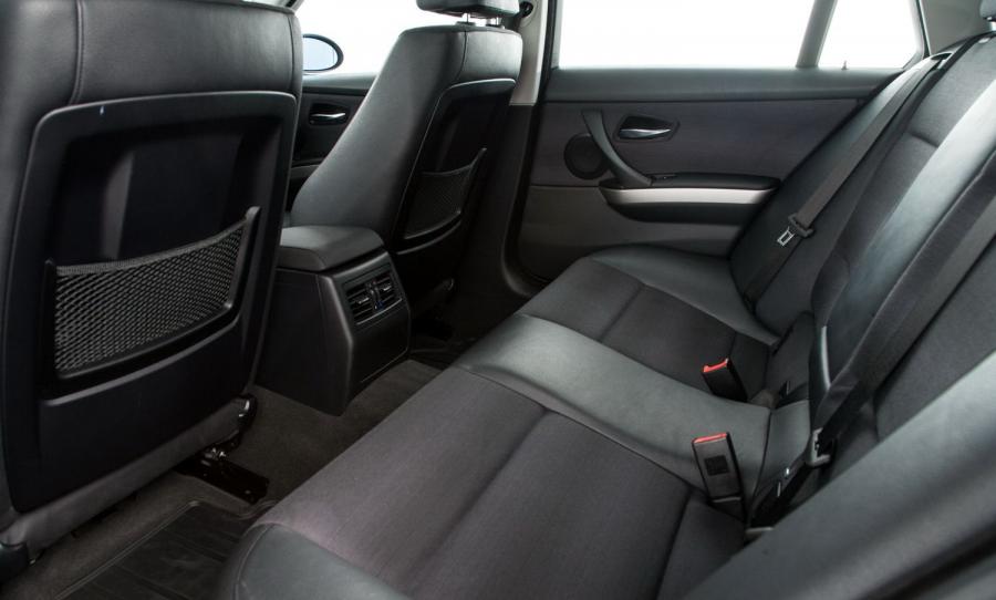 Интерьер Alpina D3 Touring (E91) 2005 года  (UK) (фото 3 из 16)